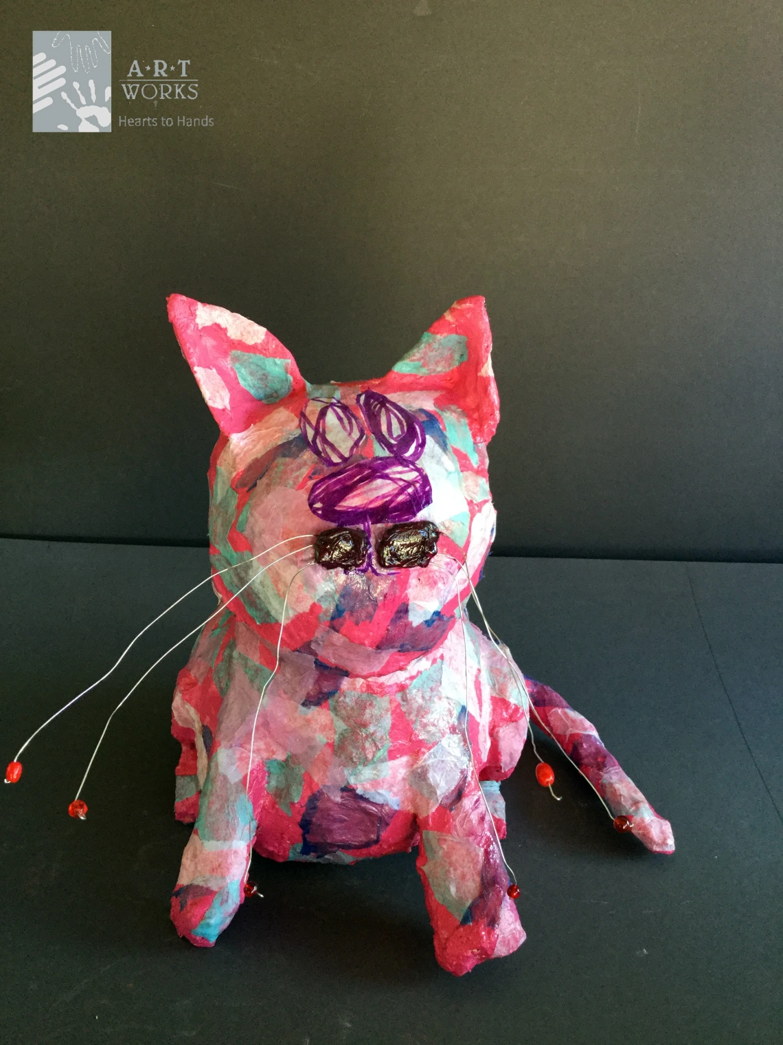 sculpture of a cat